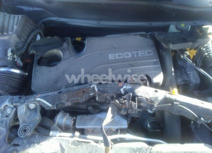 Photo 10 of 2019 Chevrolet Equinox LT (VIN 3GNAXUEV7KL214637)