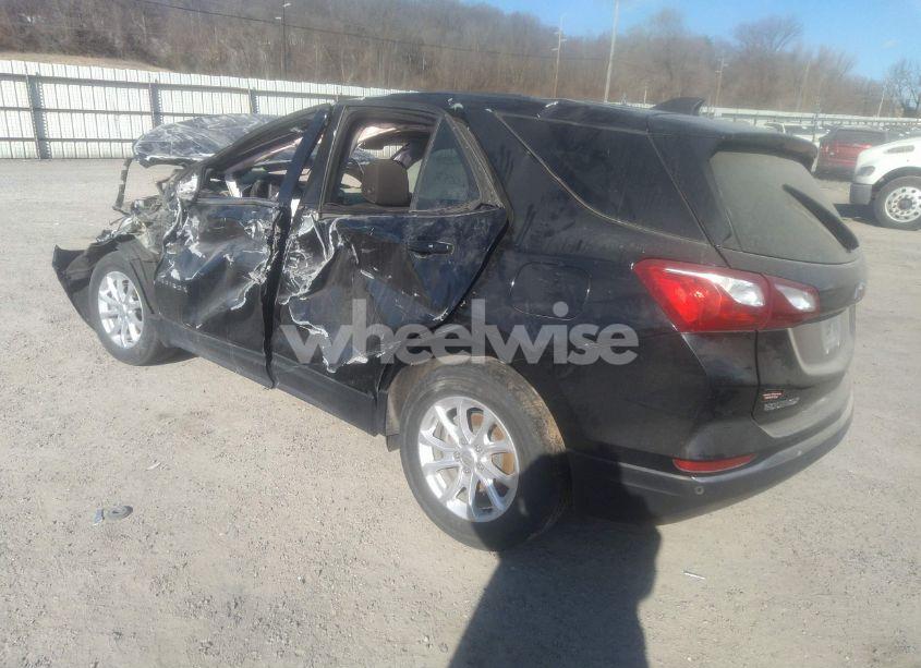 Photo 3 of 2019 Chevrolet Equinox LT (VIN 3GNAXUEV7KL214637)