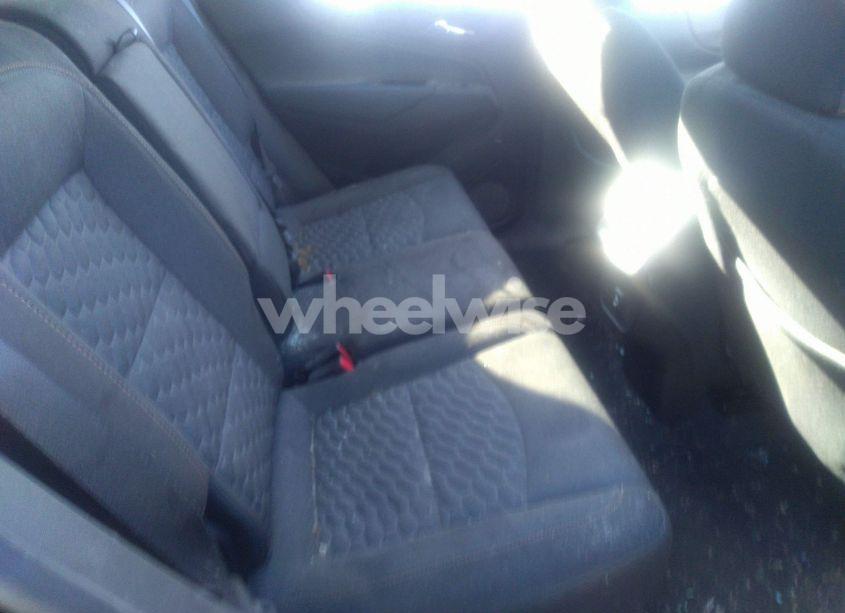 Photo 8 of 2019 Chevrolet Equinox LT (VIN 3GNAXUEV7KL214637)