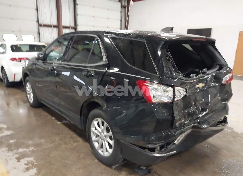 Photo 3 of 2019 Chevrolet Equinox LT (VIN 3GNAXUEV7KL258640)