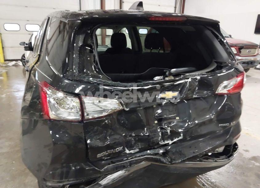 Photo 6 of 2019 Chevrolet Equinox LT (VIN 3GNAXUEV7KL258640)