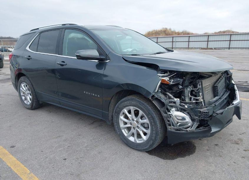 2019 Chevrolet Equinox LT (VIN 3GNAXUEV7KS556272) main photo