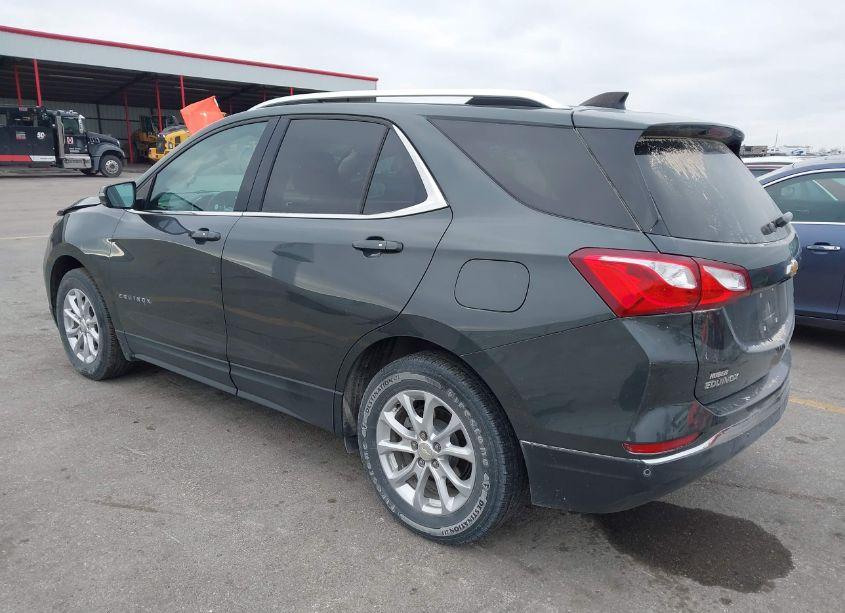 Photo 3 of 2019 Chevrolet Equinox LT (VIN 3GNAXUEV7KS556272)