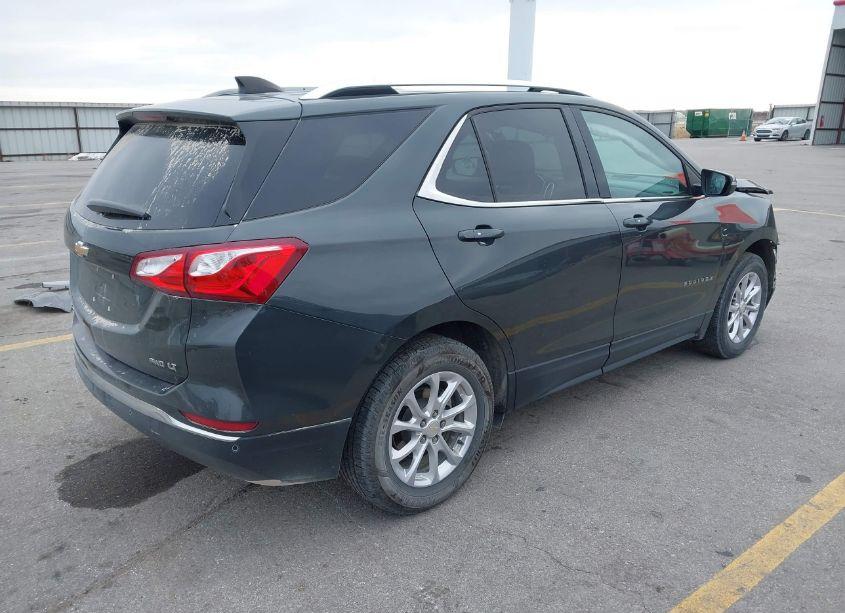 Photo 4 of 2019 Chevrolet Equinox LT (VIN 3GNAXUEV7KS556272)