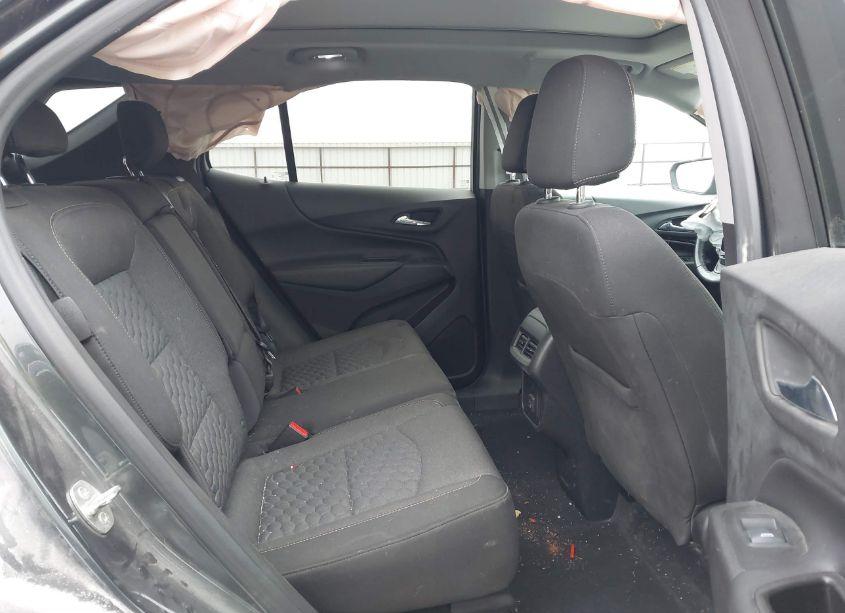 Photo 8 of 2019 Chevrolet Equinox LT (VIN 3GNAXUEV7KS556272)