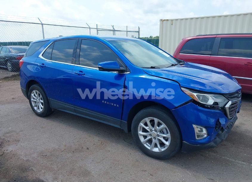 2019 Chevrolet Equinox LT (VIN 3GNAXUEV7KS599820) main photo
