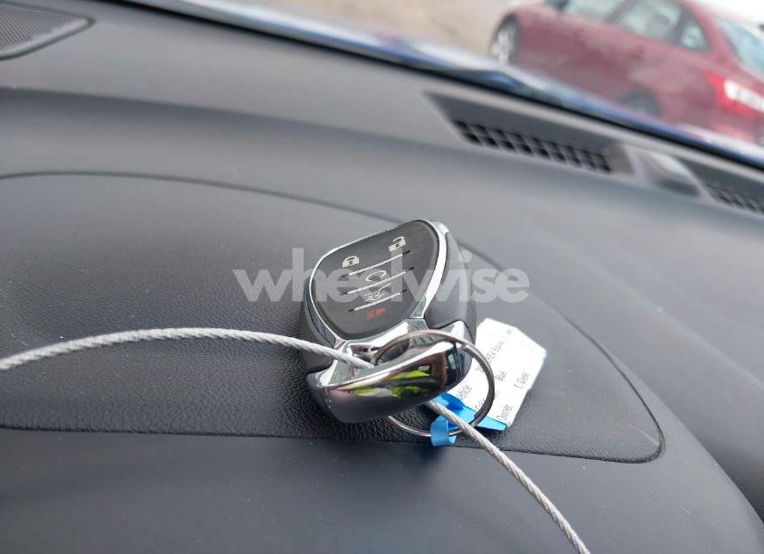 Photo 11 of 2019 Chevrolet Equinox LT (VIN 3GNAXUEV7KS599820)