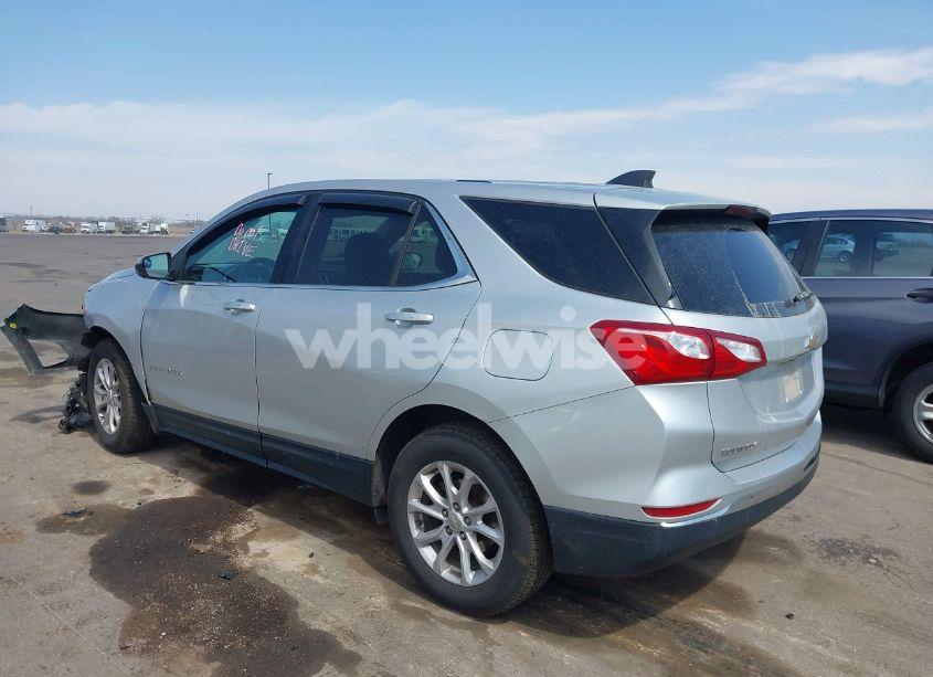 Photo 3 of 2019 Chevrolet Equinox LT (VIN 3GNAXUEV7KS655111)