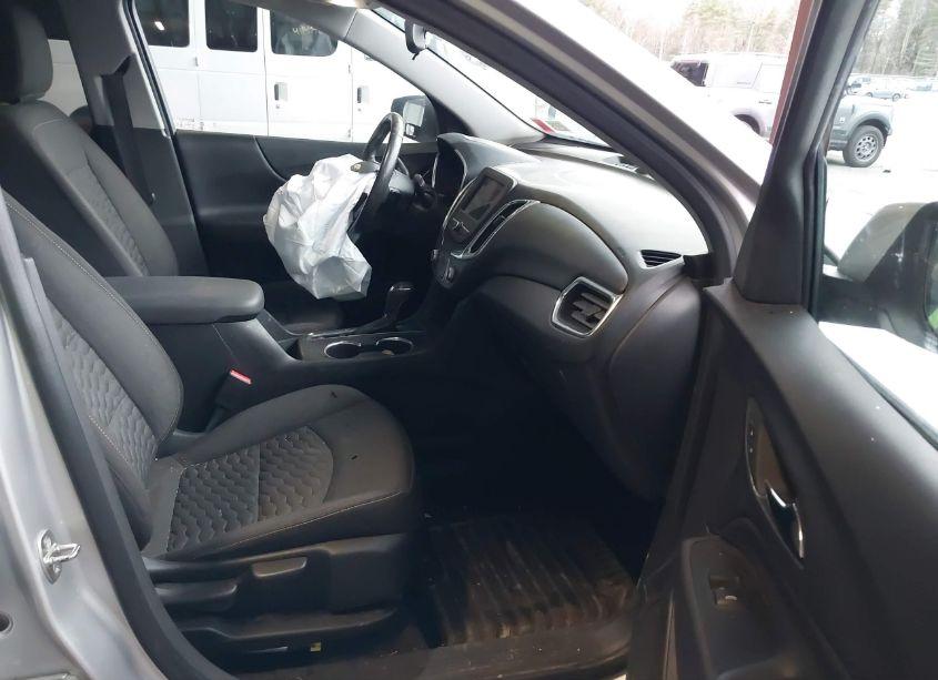 Photo 5 of 2019 Chevrolet Equinox LT (VIN 3GNAXUEV7KS673348)