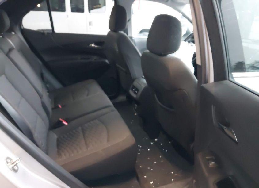 Photo 8 of 2019 Chevrolet Equinox LT (VIN 3GNAXUEV7KS673348)