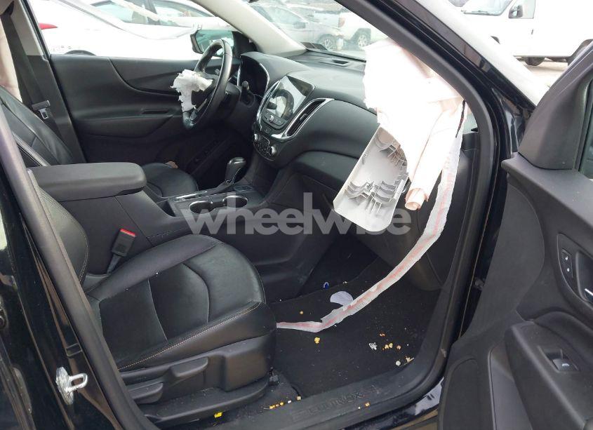 Photo 5 of 2020 Chevrolet Equinox AWD LT 1.5L TURBO (VIN 3GNAXUEV7LL333418)