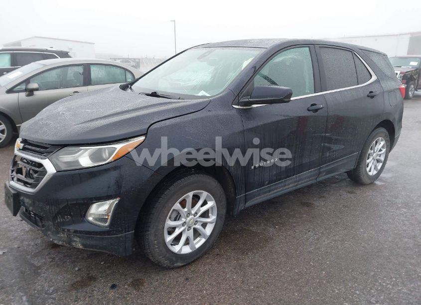 Photo 2 of 2021 Chevrolet Equinox AWD LT (VIN 3GNAXUEV7MS106107)
