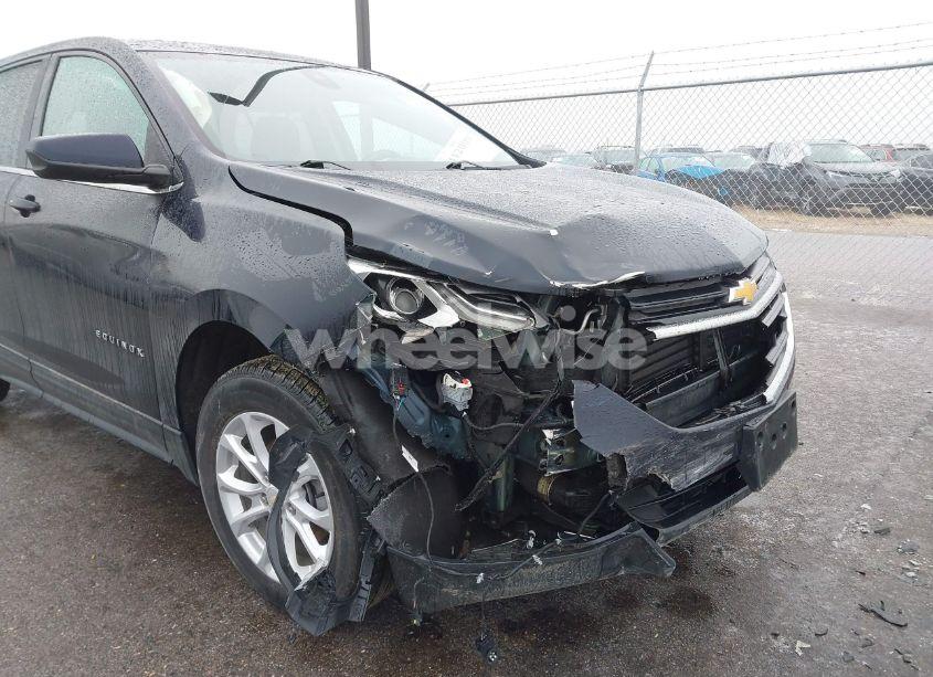 Photo 6 of 2021 Chevrolet Equinox AWD LT (VIN 3GNAXUEV7MS106107)