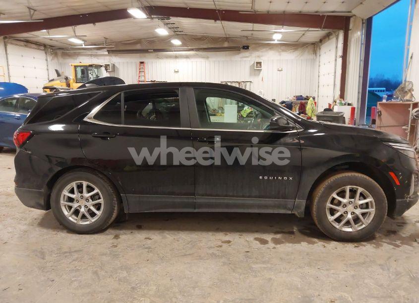 Photo 12 of 2022 Chevrolet Equinox AWD LT (VIN 3GNAXUEV7NL126806)