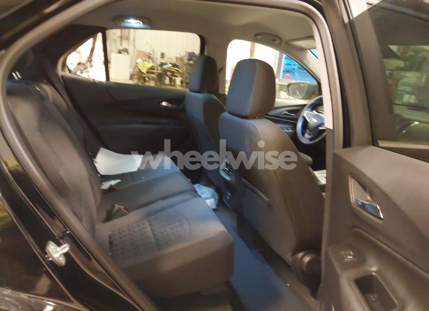 Photo 8 of 2022 Chevrolet Equinox AWD LT (VIN 3GNAXUEV7NL126806)
