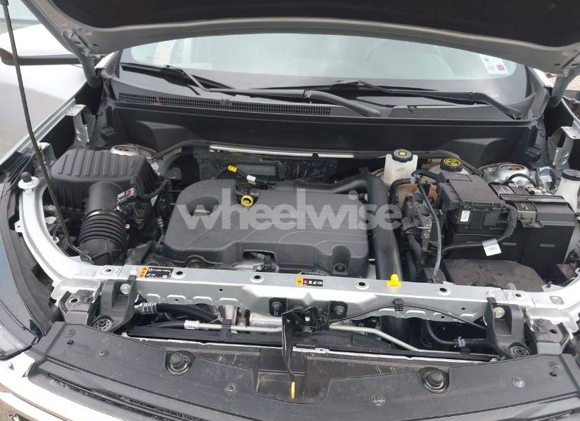 Photo 10 of 2022 Chevrolet Equinox AWD LT (VIN 3GNAXUEV7NL240935)