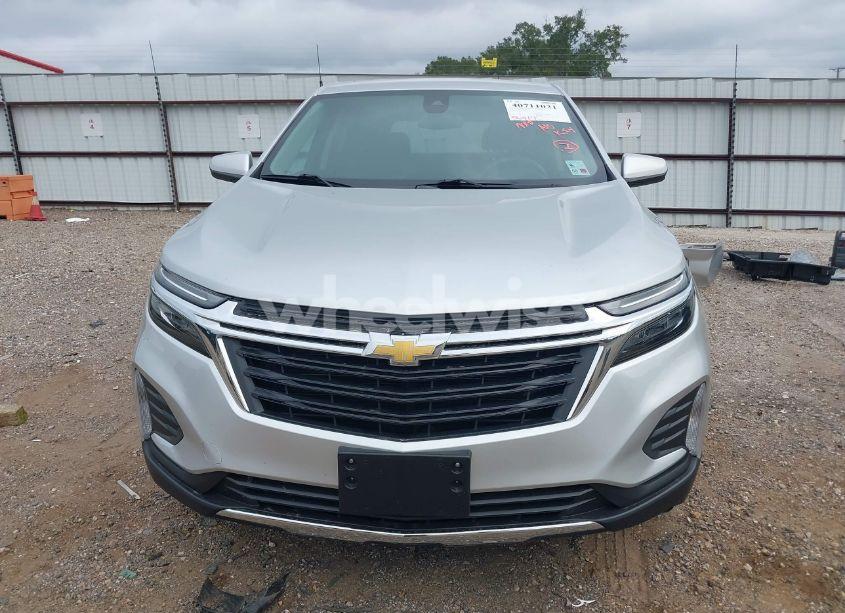Photo 12 of 2022 Chevrolet Equinox AWD LT (VIN 3GNAXUEV7NL240935)