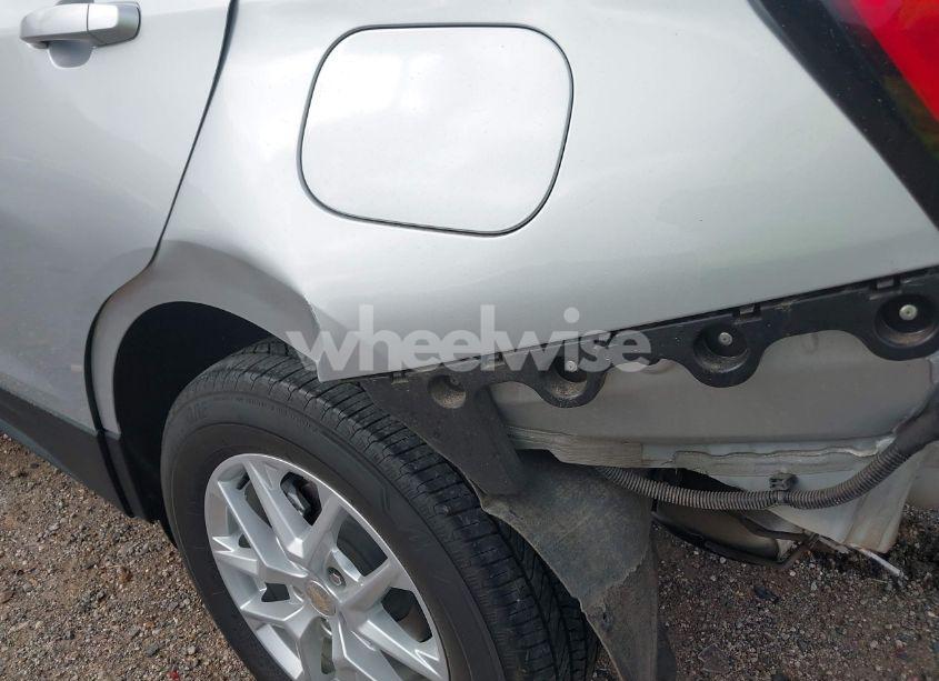 Photo 19 of 2022 Chevrolet Equinox AWD LT (VIN 3GNAXUEV7NL240935)