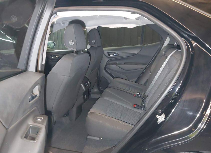 Photo 8 of 2022 Chevrolet Equinox AWD LT (VIN 3GNAXUEV7NL302981)