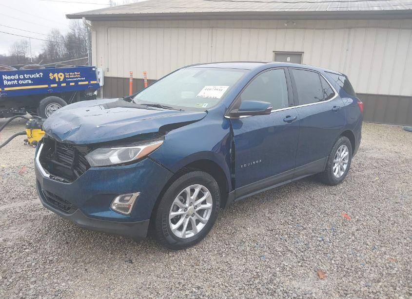 Photo 2 of 2019 Chevrolet Equinox LT (VIN 3GNAXUEV8KL169417)