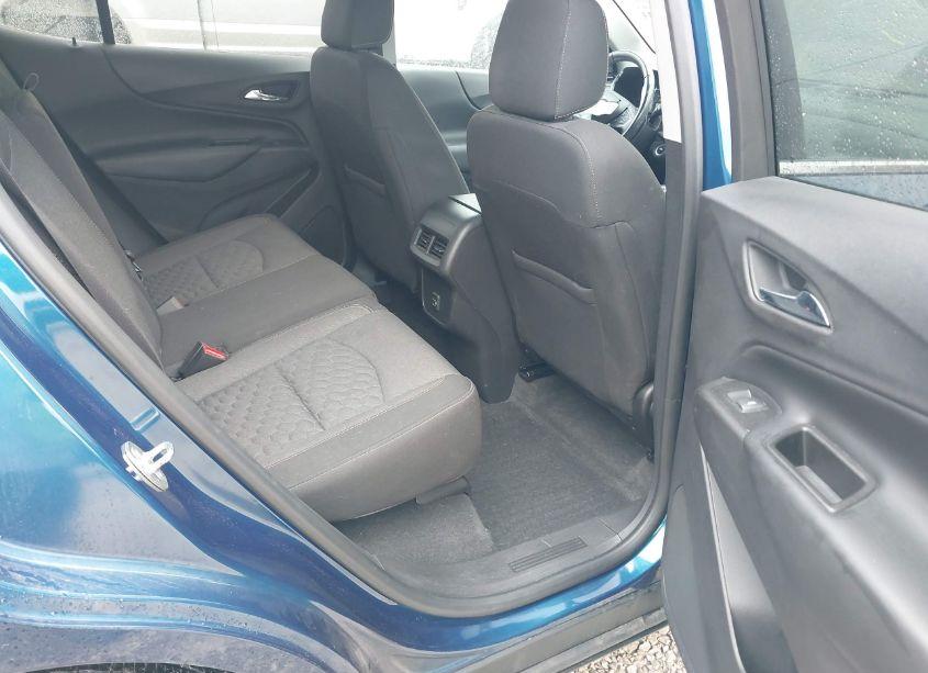 Photo 8 of 2019 Chevrolet Equinox LT (VIN 3GNAXUEV8KL169417)
