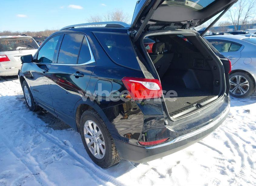 Photo 3 of 2019 Chevrolet Equinox LT (VIN 3GNAXUEV8KL280792)