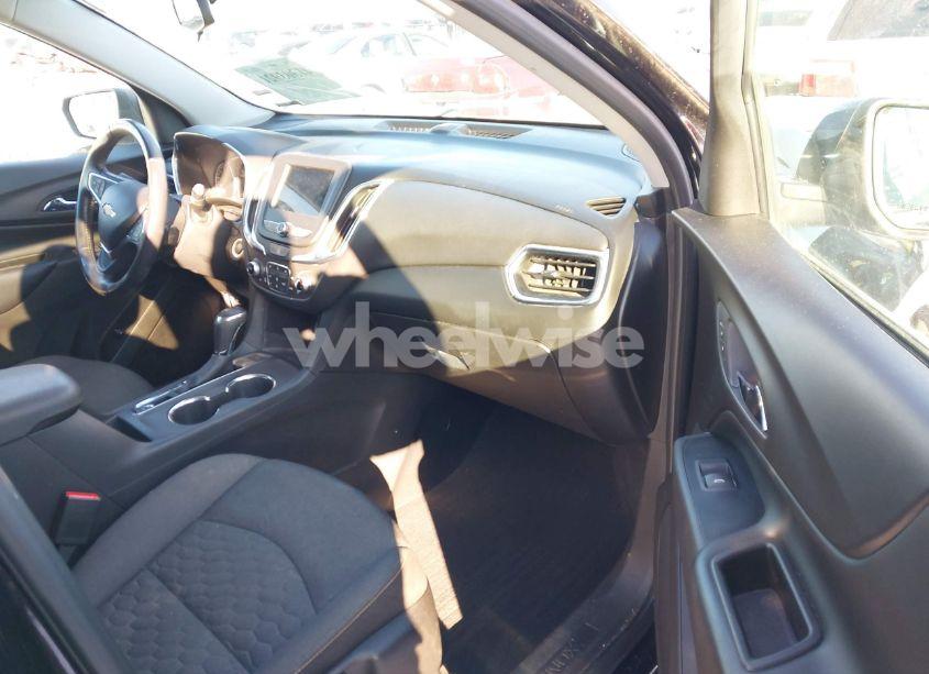 Photo 5 of 2019 Chevrolet Equinox LT (VIN 3GNAXUEV8KL280792)