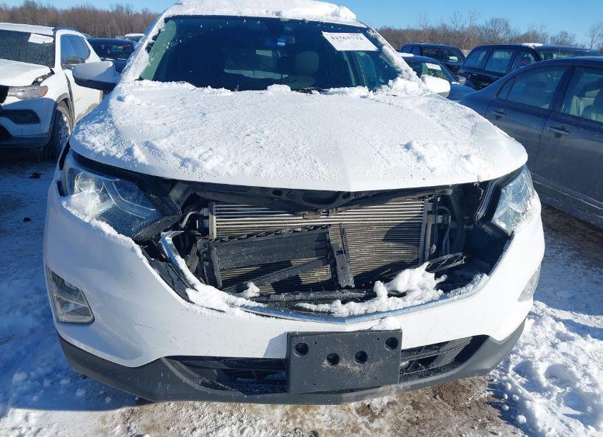 Photo 6 of 2019 Chevrolet Equinox LT (VIN 3GNAXUEV8KS597042)