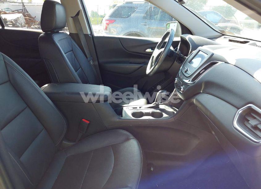 Photo 5 of 2020 Chevrolet Equinox AWD LT 1.5L TURBO (VIN 3GNAXUEV8LL289686)