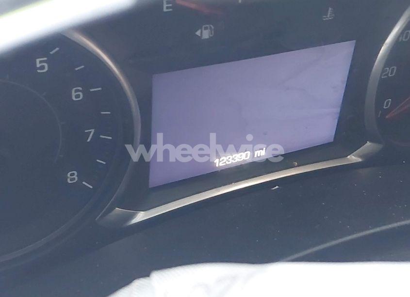 Photo 7 of 2021 Chevrolet Equinox AWD LT (VIN 3GNAXUEV8ML306892)