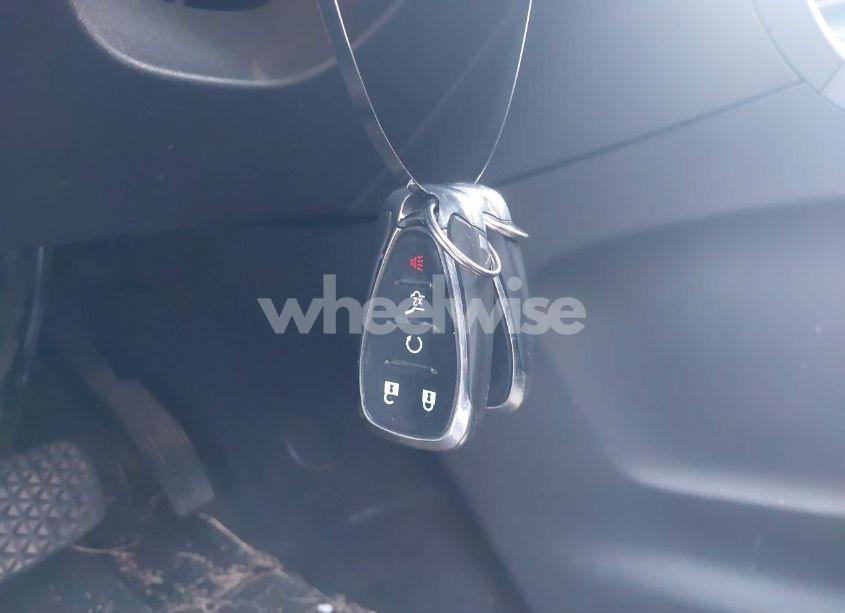 Photo 11 of 2021 Chevrolet Equinox AWD LT (VIN 3GNAXUEV8ML321070)