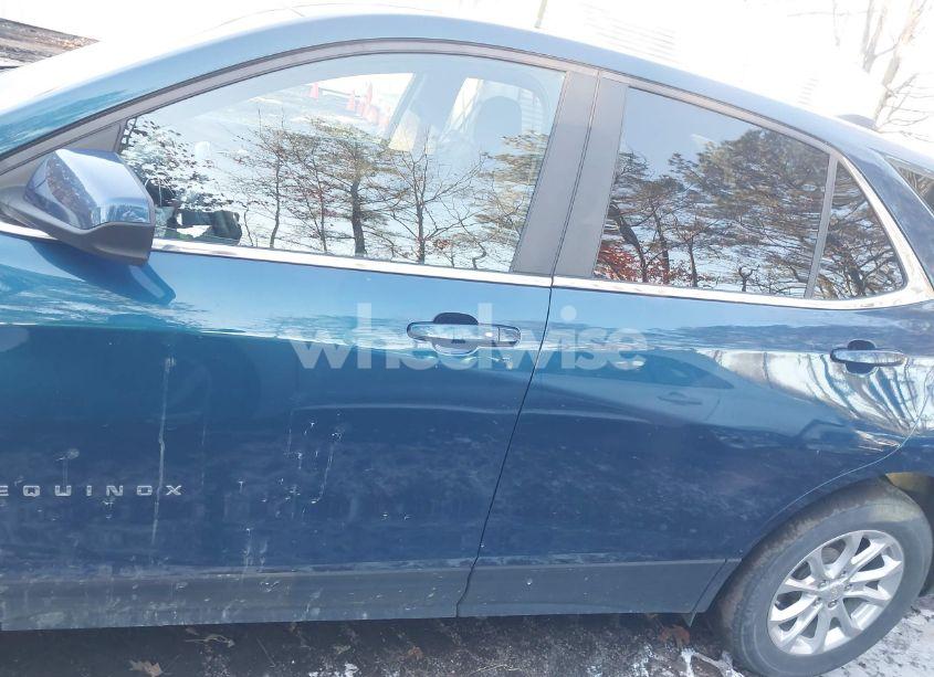 Photo 14 of 2021 Chevrolet Equinox AWD LT (VIN 3GNAXUEV8ML321070)