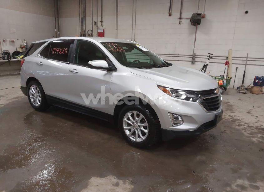2021 Chevrolet Equinox AWD LT (VIN 3GNAXUEV8MS116497) main photo