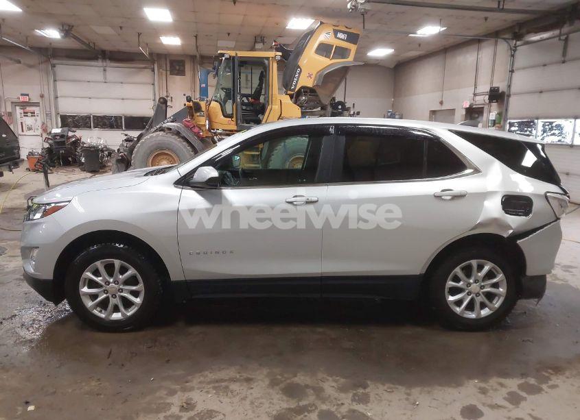 Photo 14 of 2021 Chevrolet Equinox AWD LT (VIN 3GNAXUEV8MS116497)