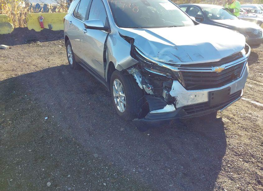2022 Chevrolet Equinox AWD LT (VIN 3GNAXUEV8NL257324) main photo