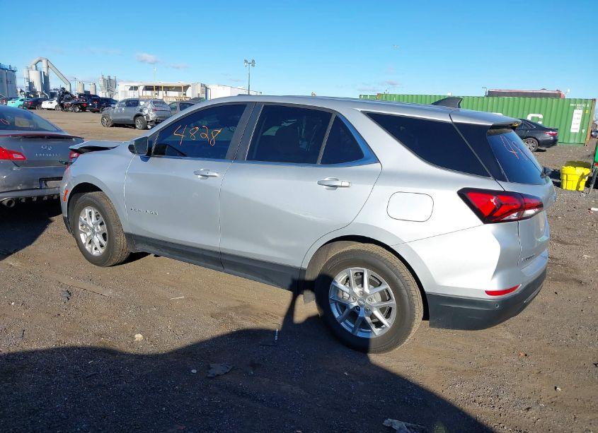 Photo 14 of 2022 Chevrolet Equinox AWD LT (VIN 3GNAXUEV8NL257324)