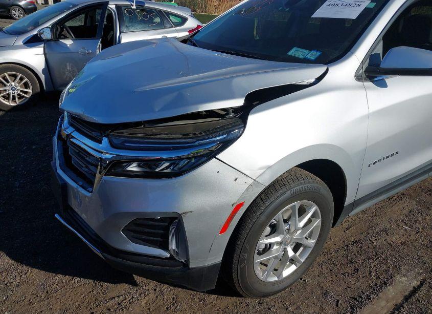 Photo 19 of 2022 Chevrolet Equinox AWD LT (VIN 3GNAXUEV8NL257324)