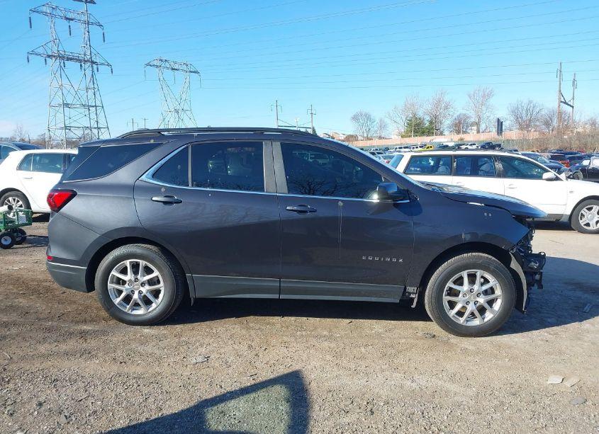 Photo 13 of 2022 Chevrolet Equinox AWD LT (VIN 3GNAXUEV8NS182596)
