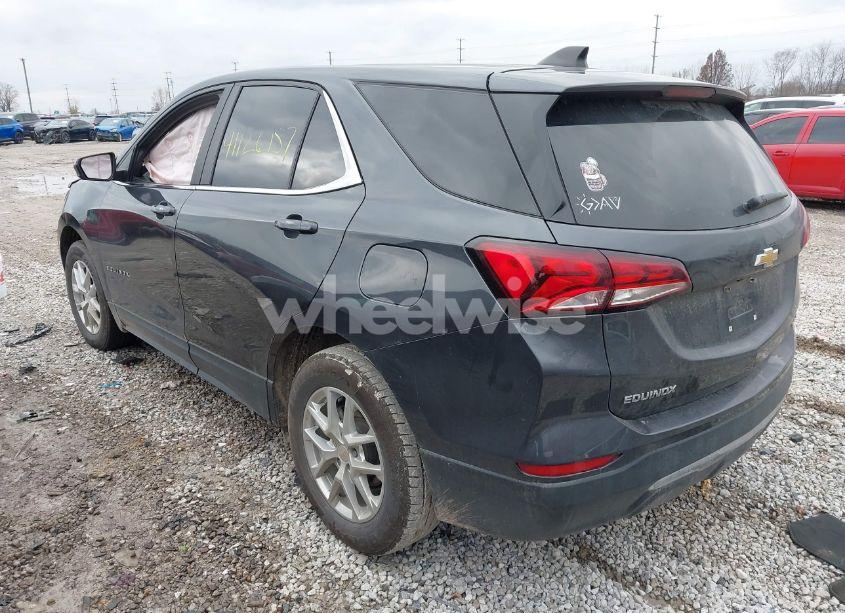 Photo 3 of 2022 Chevrolet Equinox AWD LT (VIN 3GNAXUEV8NS195624)