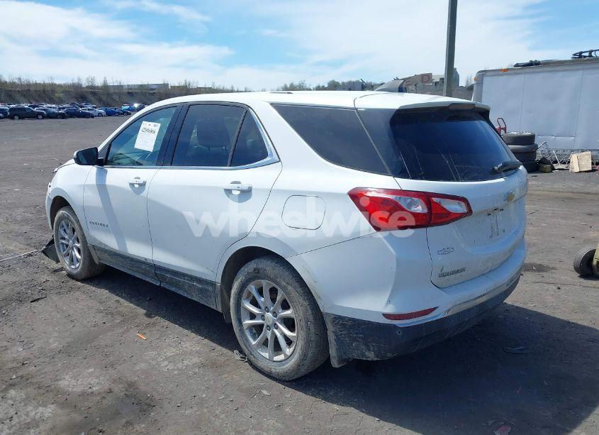 Photo 3 of 2019 Chevrolet Equinox LT (VIN 3GNAXUEV9KS508126)