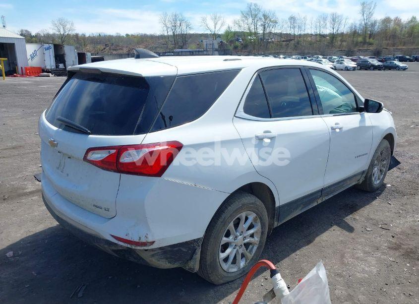 Photo 4 of 2019 Chevrolet Equinox LT (VIN 3GNAXUEV9KS508126)