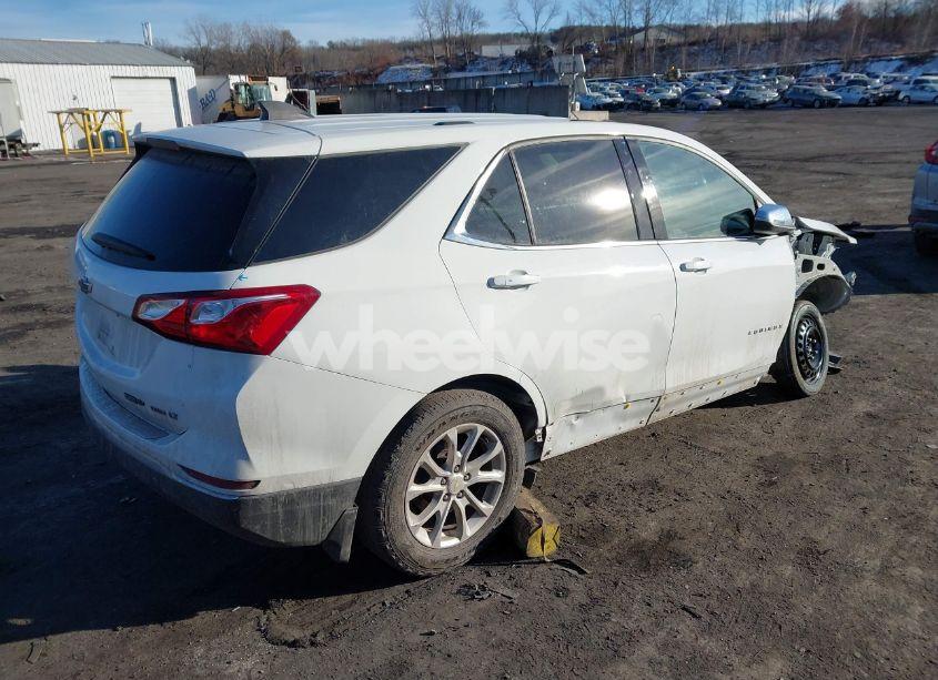 Photo 4 of 2019 Chevrolet Equinox LT (VIN 3GNAXUEV9KS567256)
