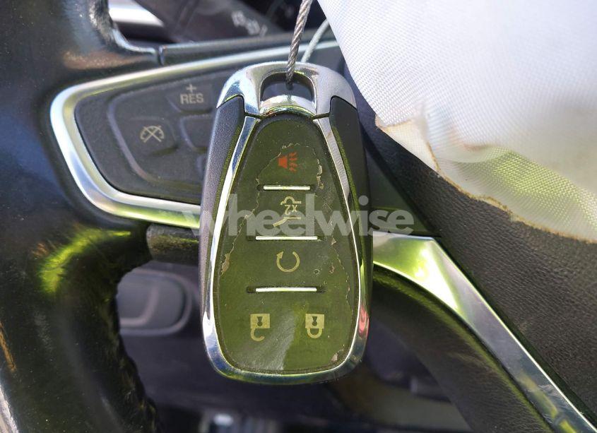 Photo 11 of 2019 Chevrolet Equinox LT (VIN 3GNAXUEV9KS567774)