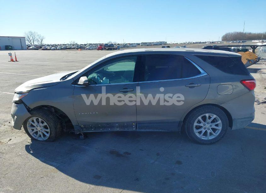 Photo 14 of 2019 Chevrolet Equinox LT (VIN 3GNAXUEV9KS567774)