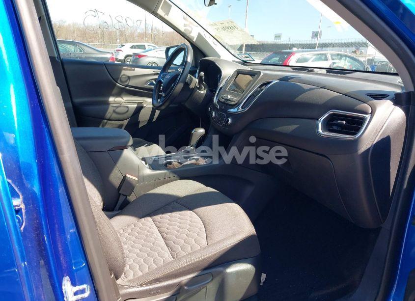 Photo 5 of 2019 Chevrolet Equinox LT (VIN 3GNAXUEV9KS592111)