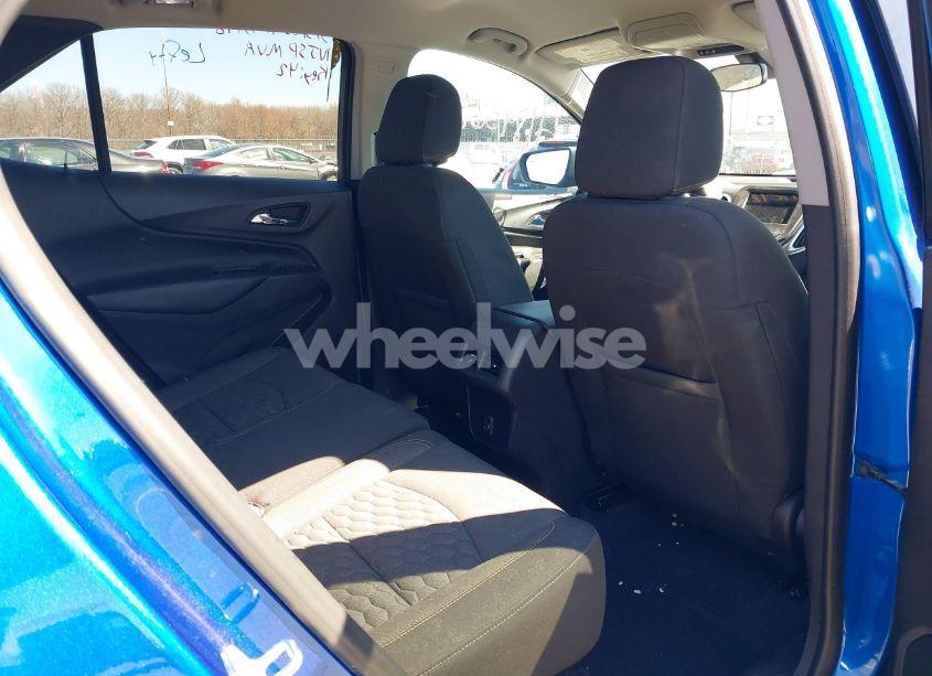 Photo 8 of 2019 Chevrolet Equinox LT (VIN 3GNAXUEV9KS592111)