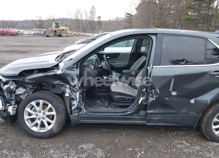 Photo 18 of 2019 Chevrolet Equinox LT (VIN 3GNAXUEV9KS628573)