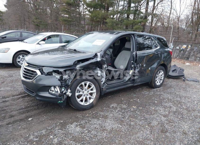 Photo 2 of 2019 Chevrolet Equinox LT (VIN 3GNAXUEV9KS628573)