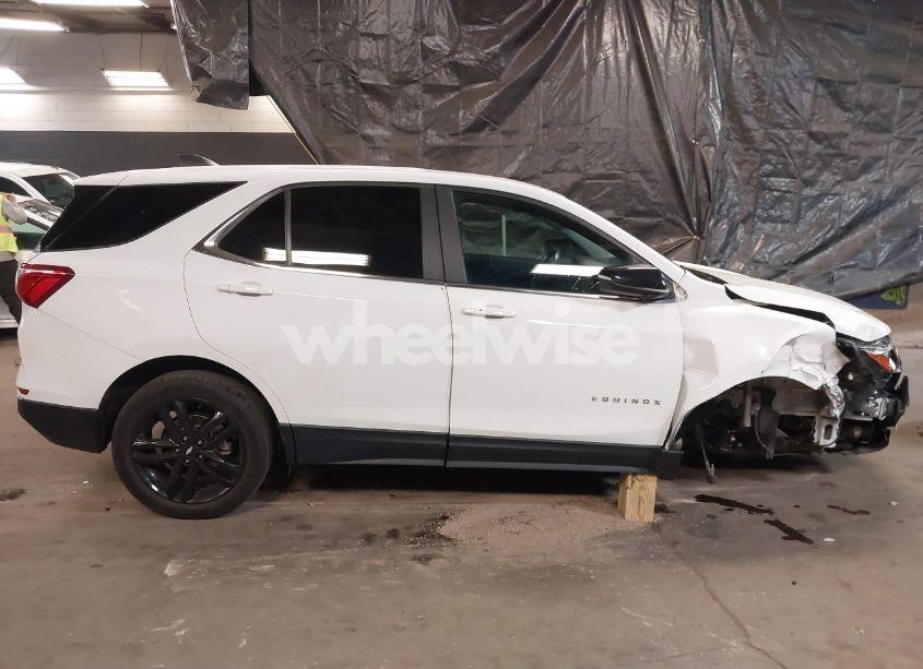 Photo 13 of 2021 Chevrolet Equinox AWD LT (VIN 3GNAXUEV9ML304391)