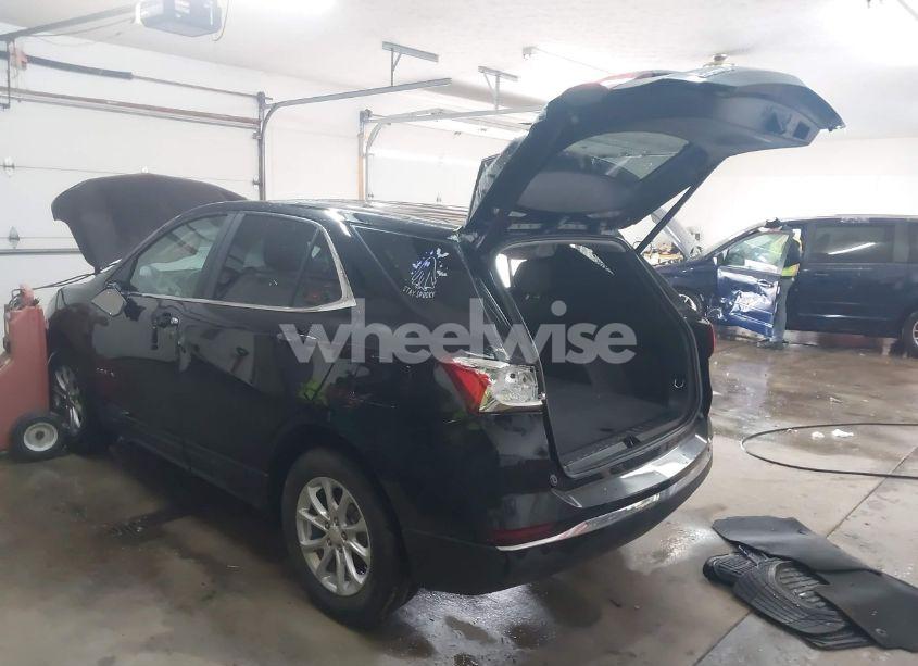 Photo 3 of 2021 Chevrolet Equinox AWD LT (VIN 3GNAXUEV9ML364669)